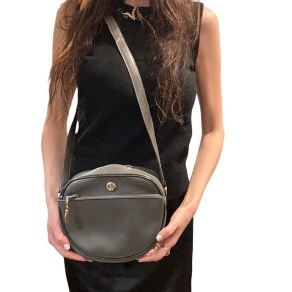 Gucci grey leather shoulder bag - Picture 16 of 16